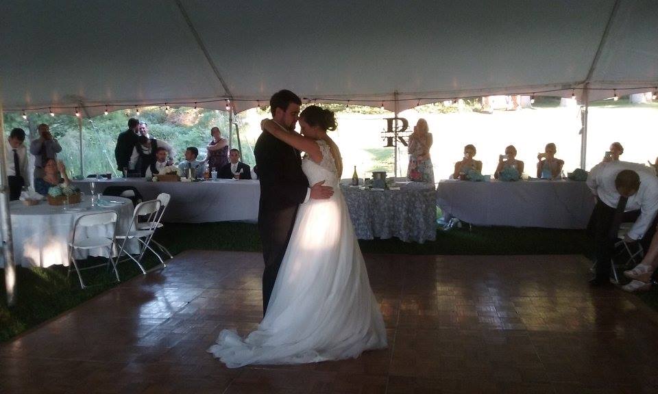 LINSY & TYLER'S 1ST DANCE