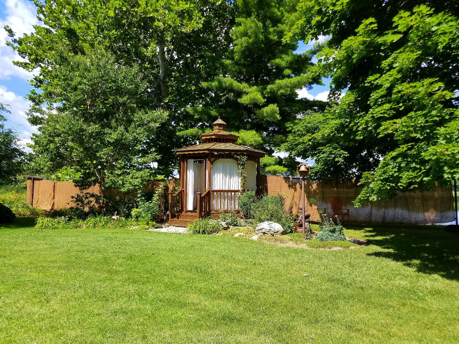 Side view of Cedar Gazebo before Ceremony