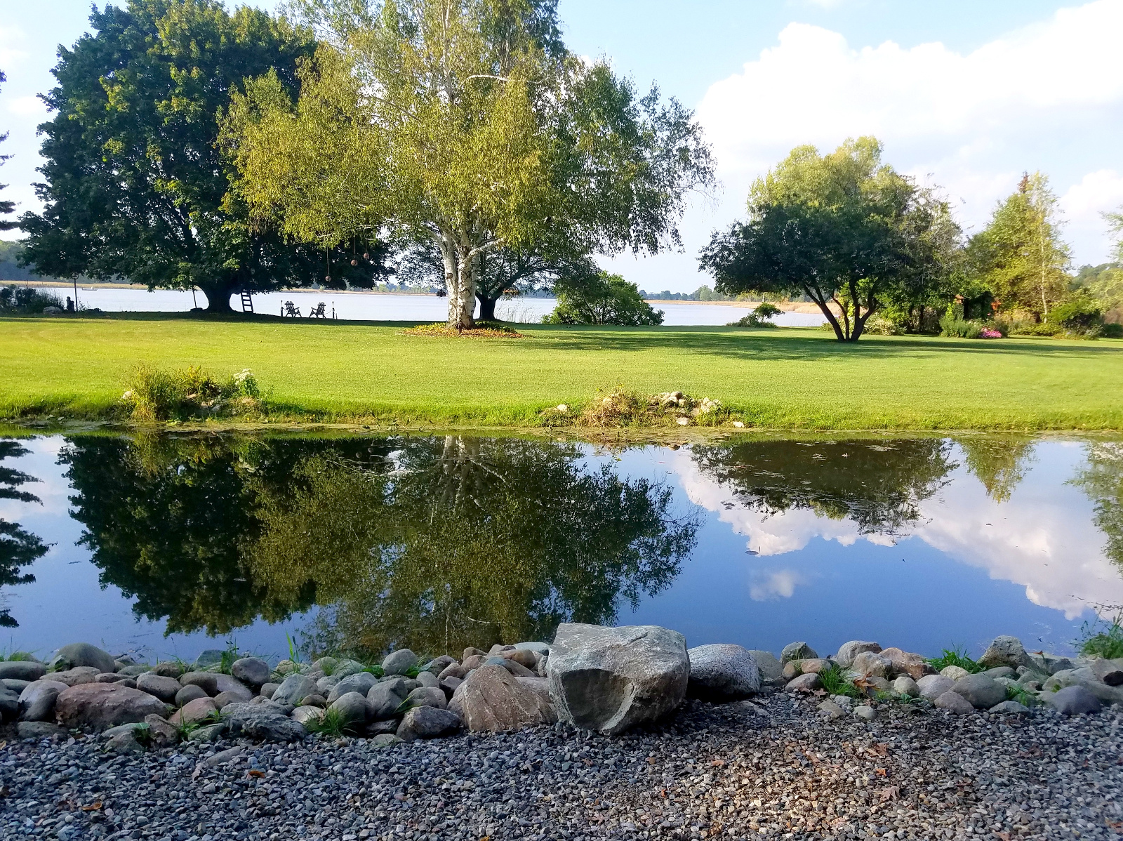 What pretty reflections we have in the channel