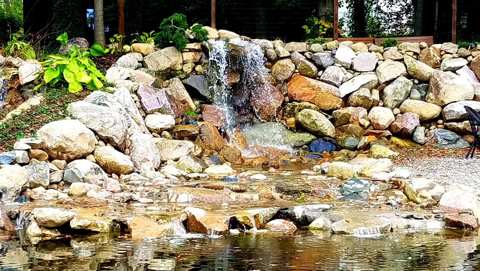 Notice the little falls into the channel from the riverbed stream.